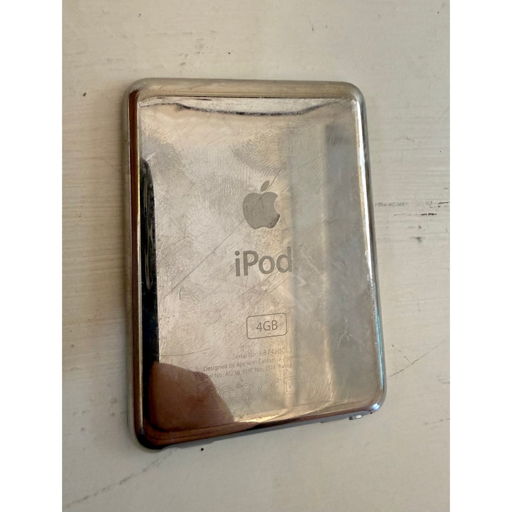 Apple iPod Nano 3rd Gen 4GB Silver À1236 MP3 Player Tested Working - Picture 3 of 3
